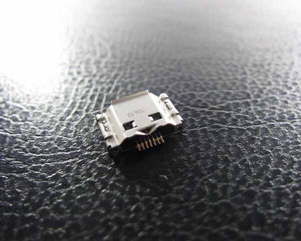 Tech Up - Samsung i9000 Connector Charging ORIGINAL