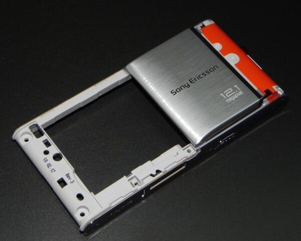 Tech Up - Sony Ericsson Satio U1 MiddleCover/Back Cover  silver ORIGINAL